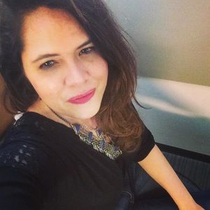 Meet your Posher, Angela